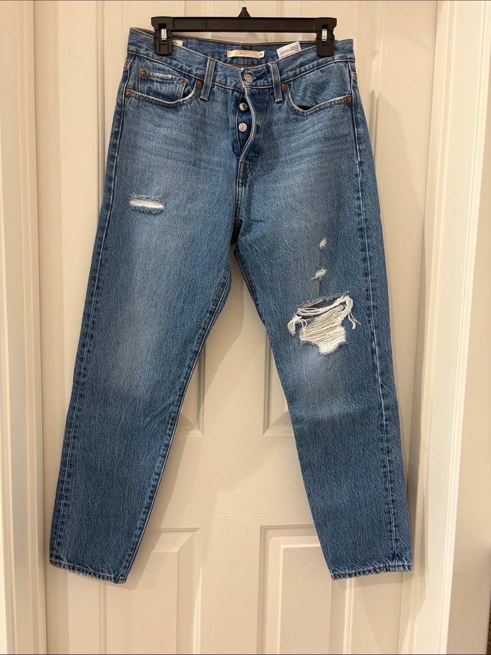 Levi's Distressed Wedgie High Rise Jeans in Medium Blue Wash